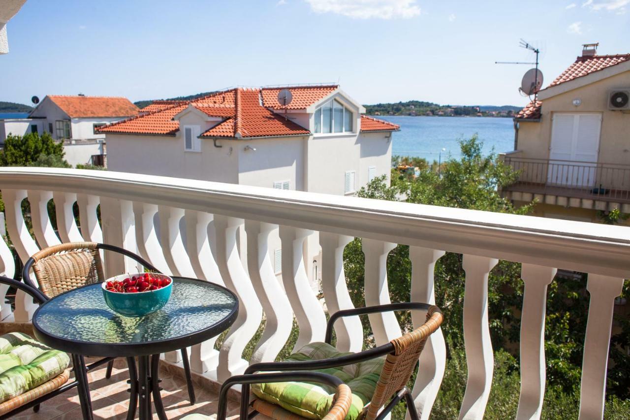 Apartments Martina Vodice Dış mekan fotoğraf